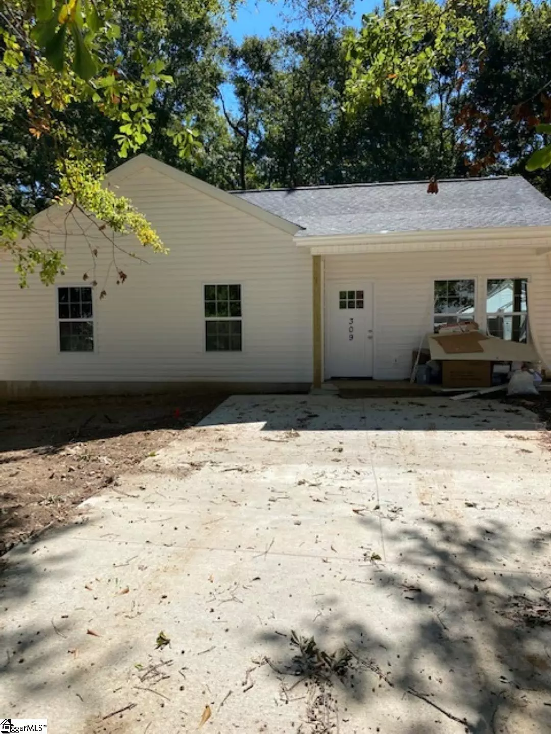 Belton, SC 29627,309 Saluda Street