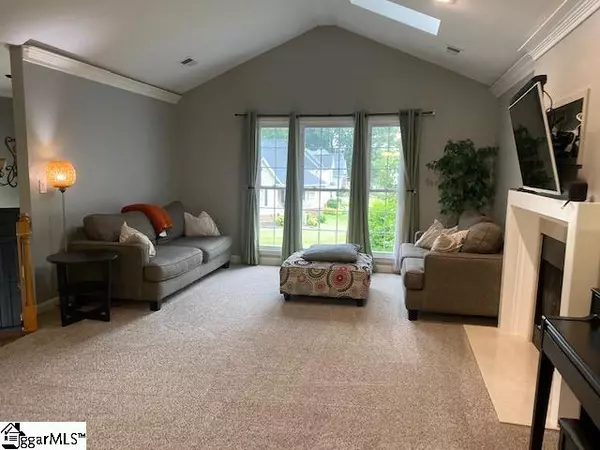Greenville, SC 29609,304 COLD BRANCH Way