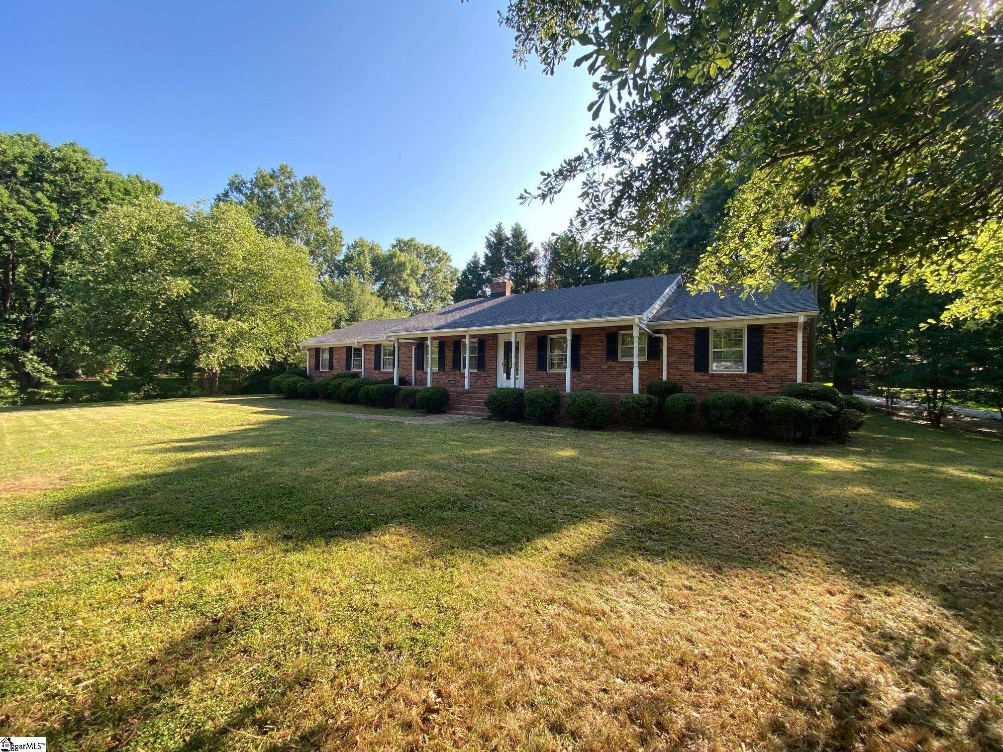 Laurens, SC 29360,111 Henderson Lane