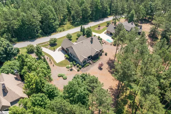 Six Mile, SC 29682,428 Spring Cove Way