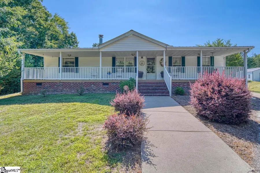 216 Neptune Road, Waterloo, SC 29384