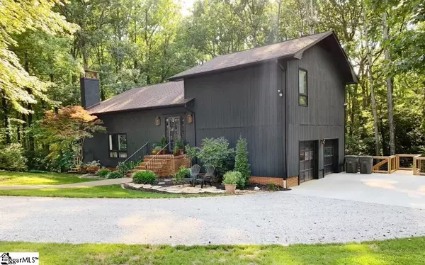 Greenville, SC 29609,10 Round About Way