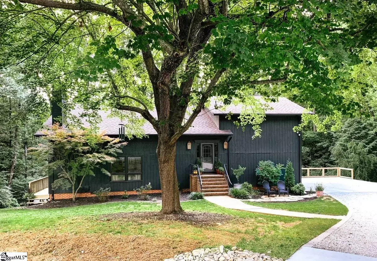 Greenville, SC 29609,10 Round About Way