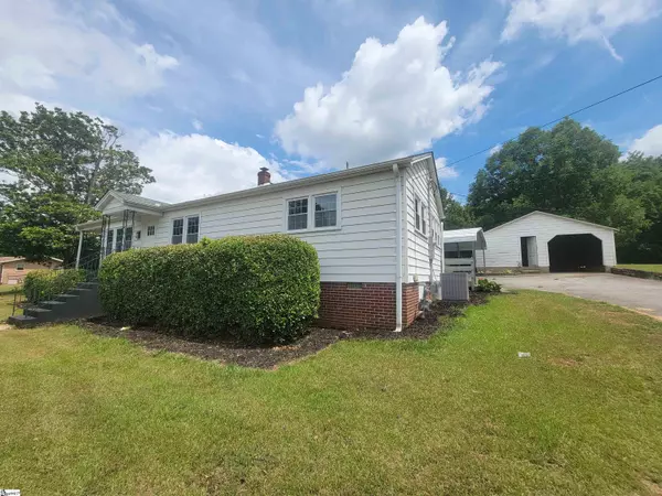 Liberty, SC 29657,13 Clemson Street