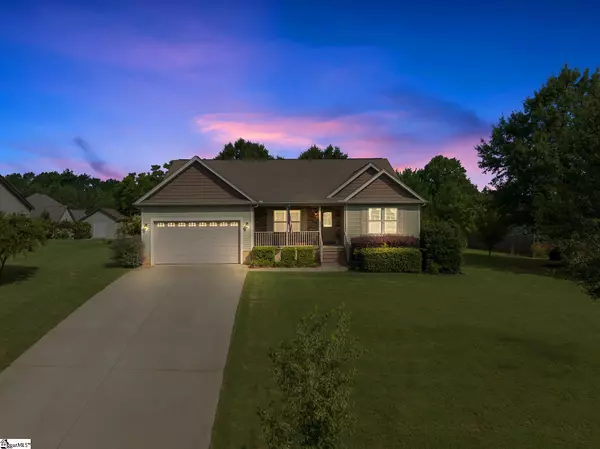 327 Saddlers Run, Chesnee, SC 29323