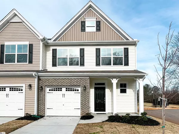 211 Brochaill Court, Piedmont, SC 29673