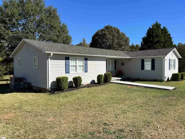 353 Fairview Church Road, Fountain Inn, SC 29644