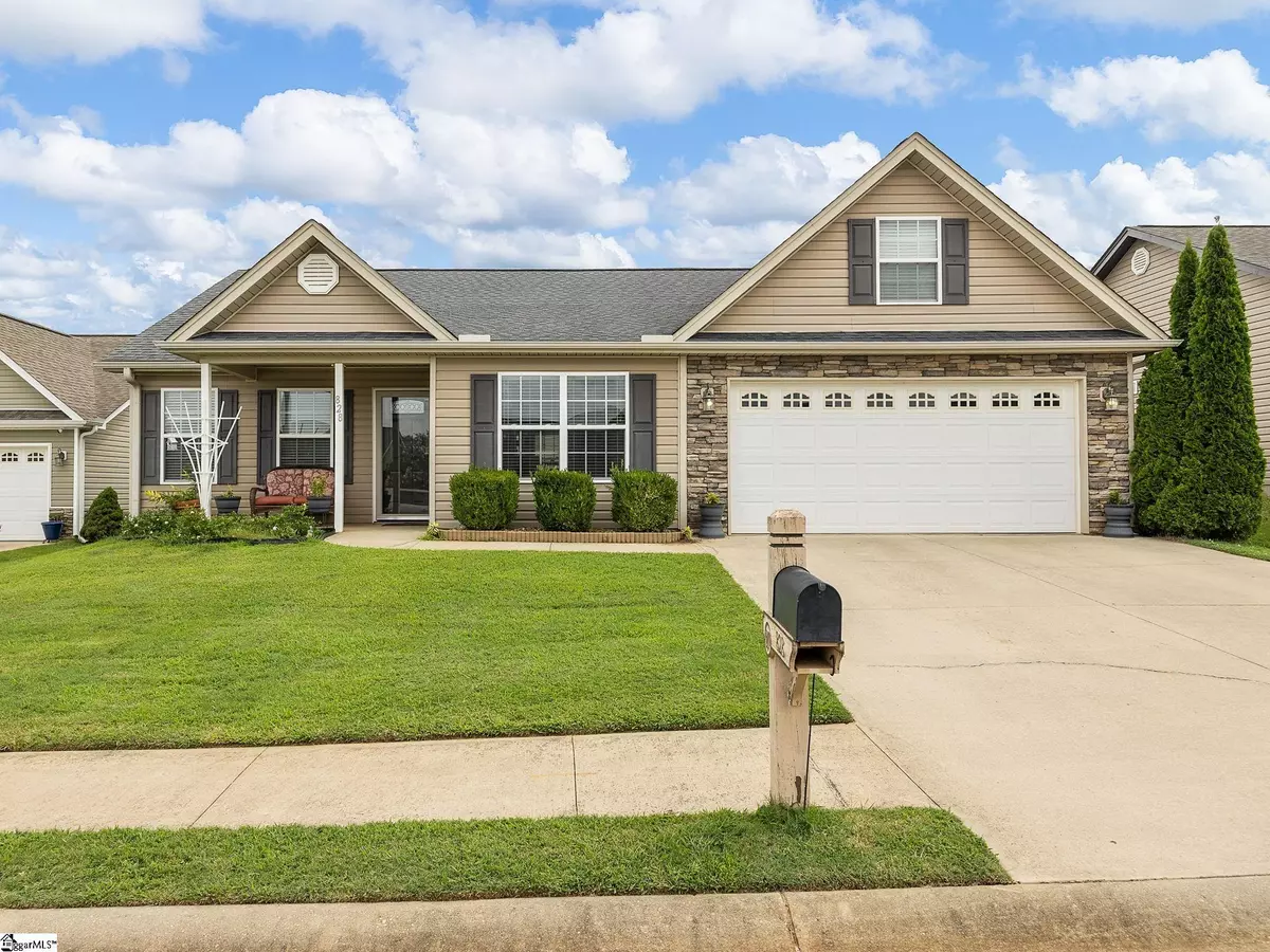 Boiling Springs, SC 29316,828 Dove Creek Court