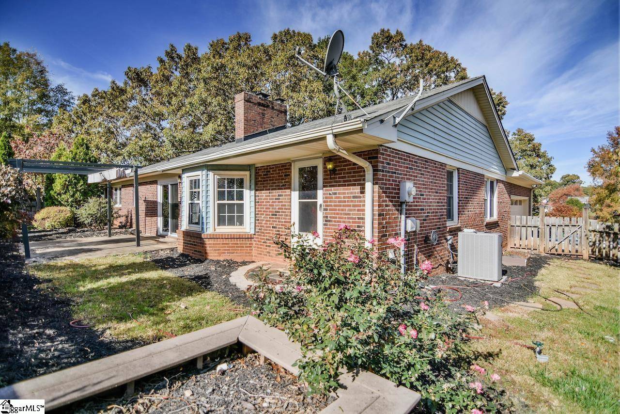 Mauldin, SC 29662,105 Basswood Drive