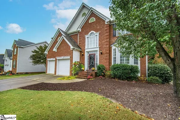 Simpsonville, SC 29681,404 Woodruff Lake Way