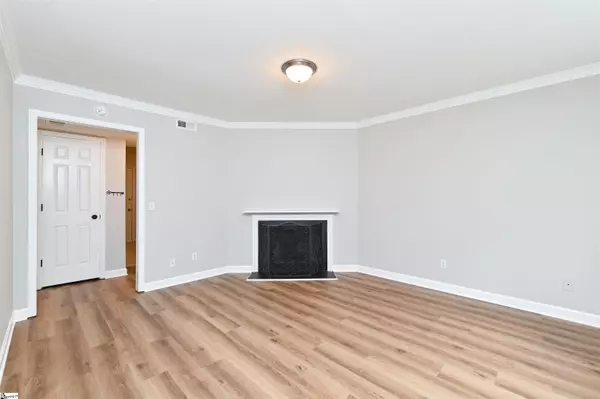Greenville, SC 29601,1200 E Washington Street