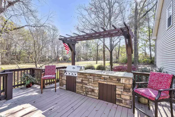 Taylors, SC 29687,182 Sandstone Drive