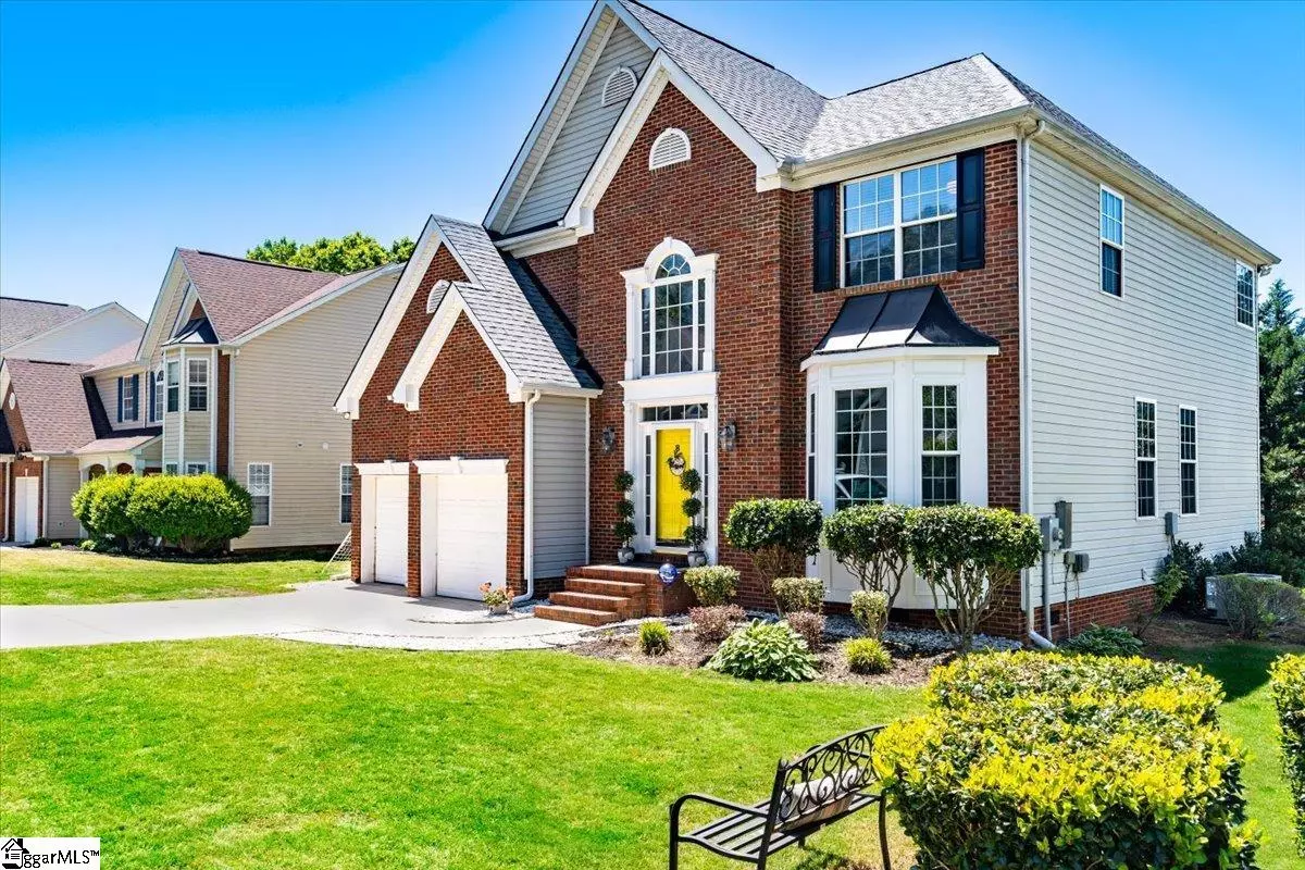 Simpsonville, SC 29681,8 Shadowrock Court