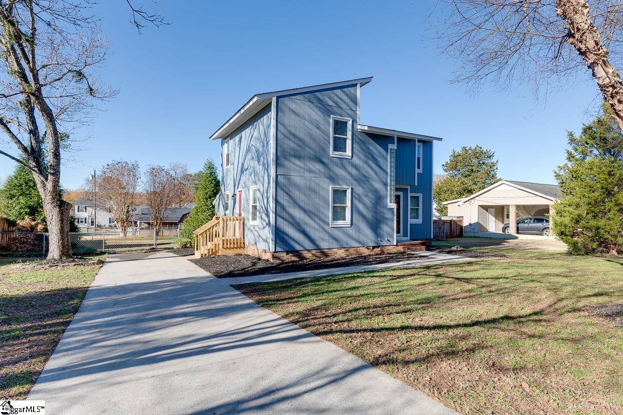 Easley, SC 29642,204 Dayton Drive