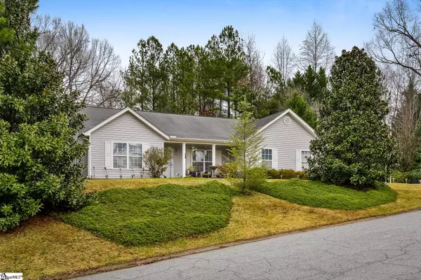 606 Country Garden Drive, Fountain Inn, SC 29644