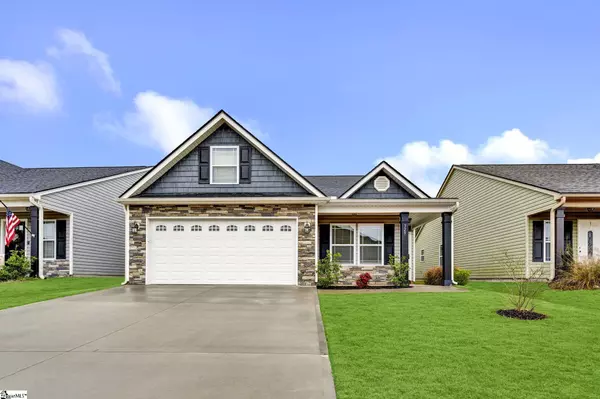 329 Trail Crossing Lane, Inman, SC 29349