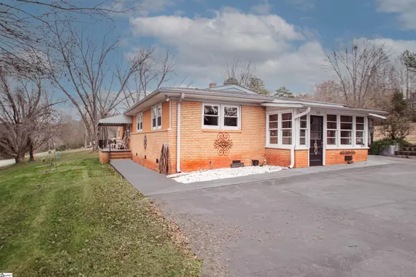 Central, SC 29630,208 Golden Creek Road