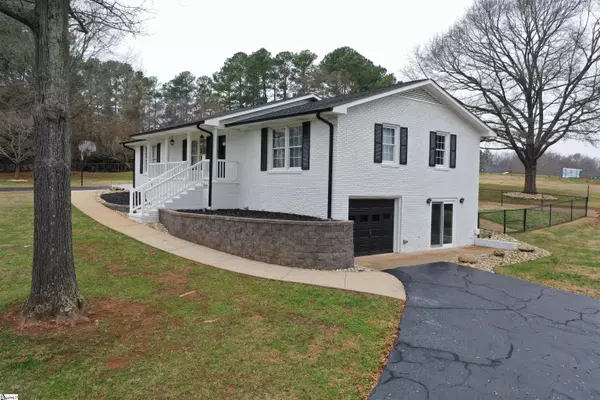 Inman, SC 29349,671 Riveroak Road