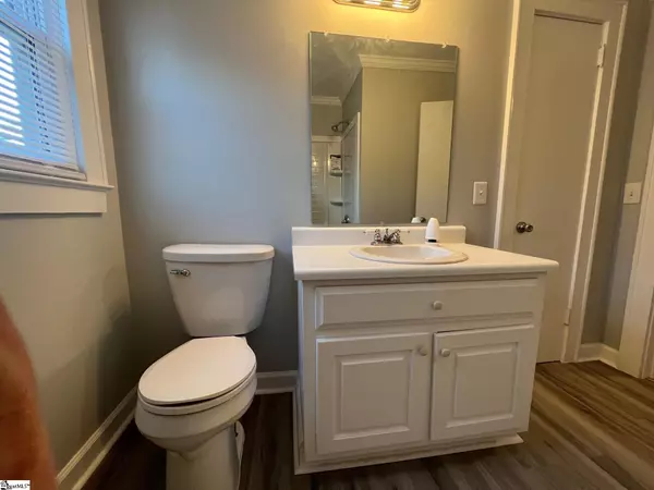 Liberty, SC 29657,20 N Palmetto Street