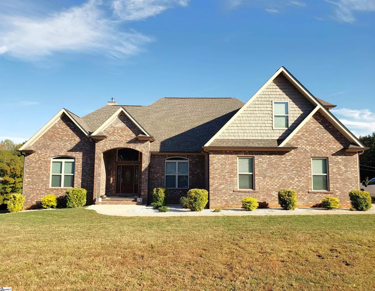 Inman, SC 29349,410 Riveroak Circle