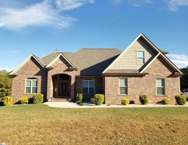 410 Riveroak Circle, Inman, SC 29349