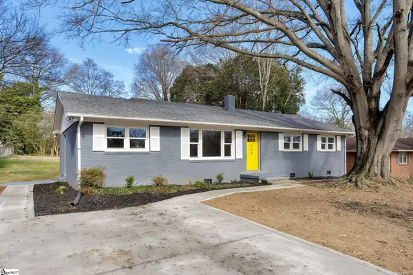 138 Continental Drive, Spartanburg, SC 29302