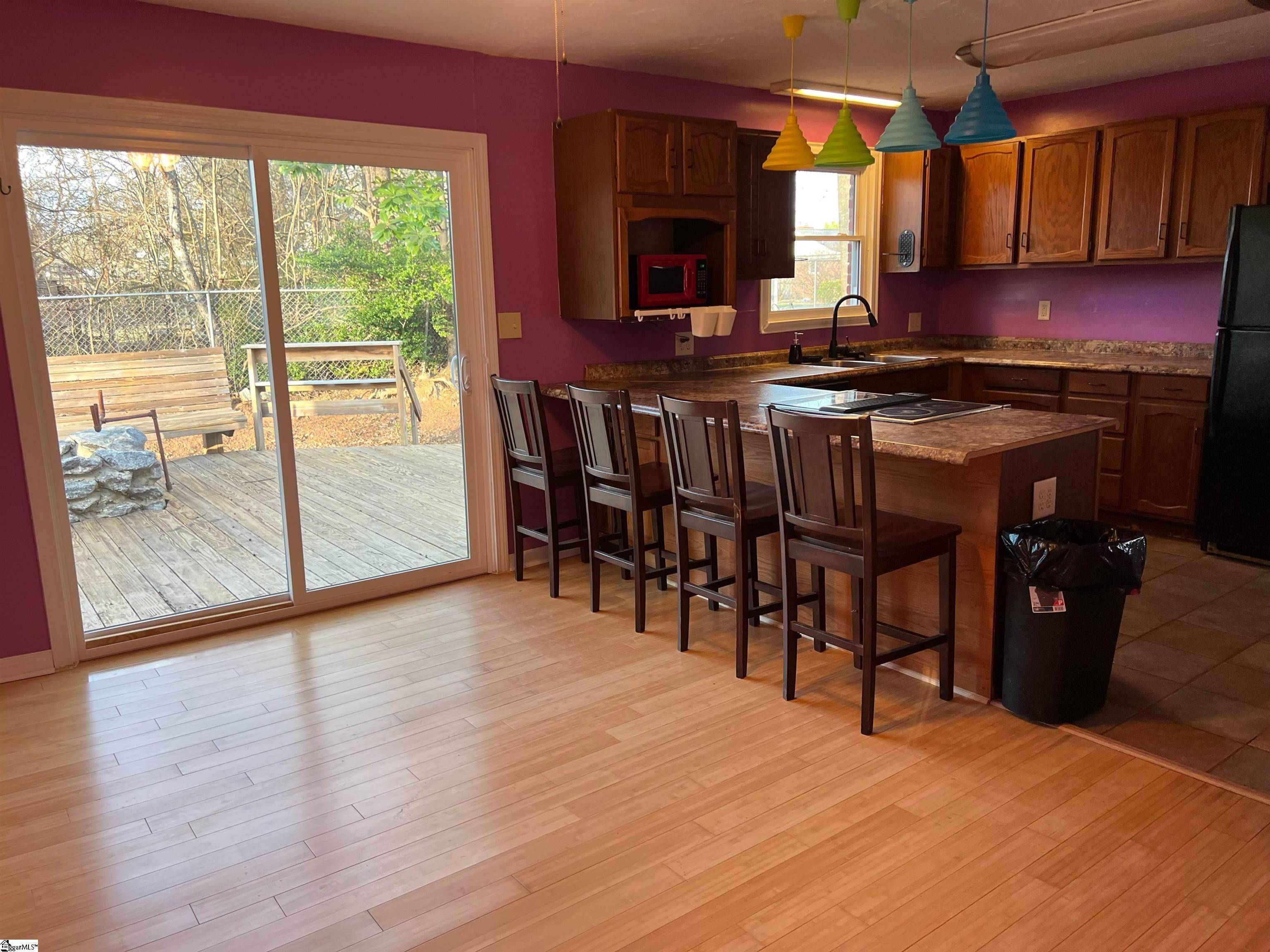 Greenville, SC 29617,22 Lakeside Drive
