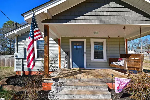 Easley, SC 29640,604 W 4th Avenue