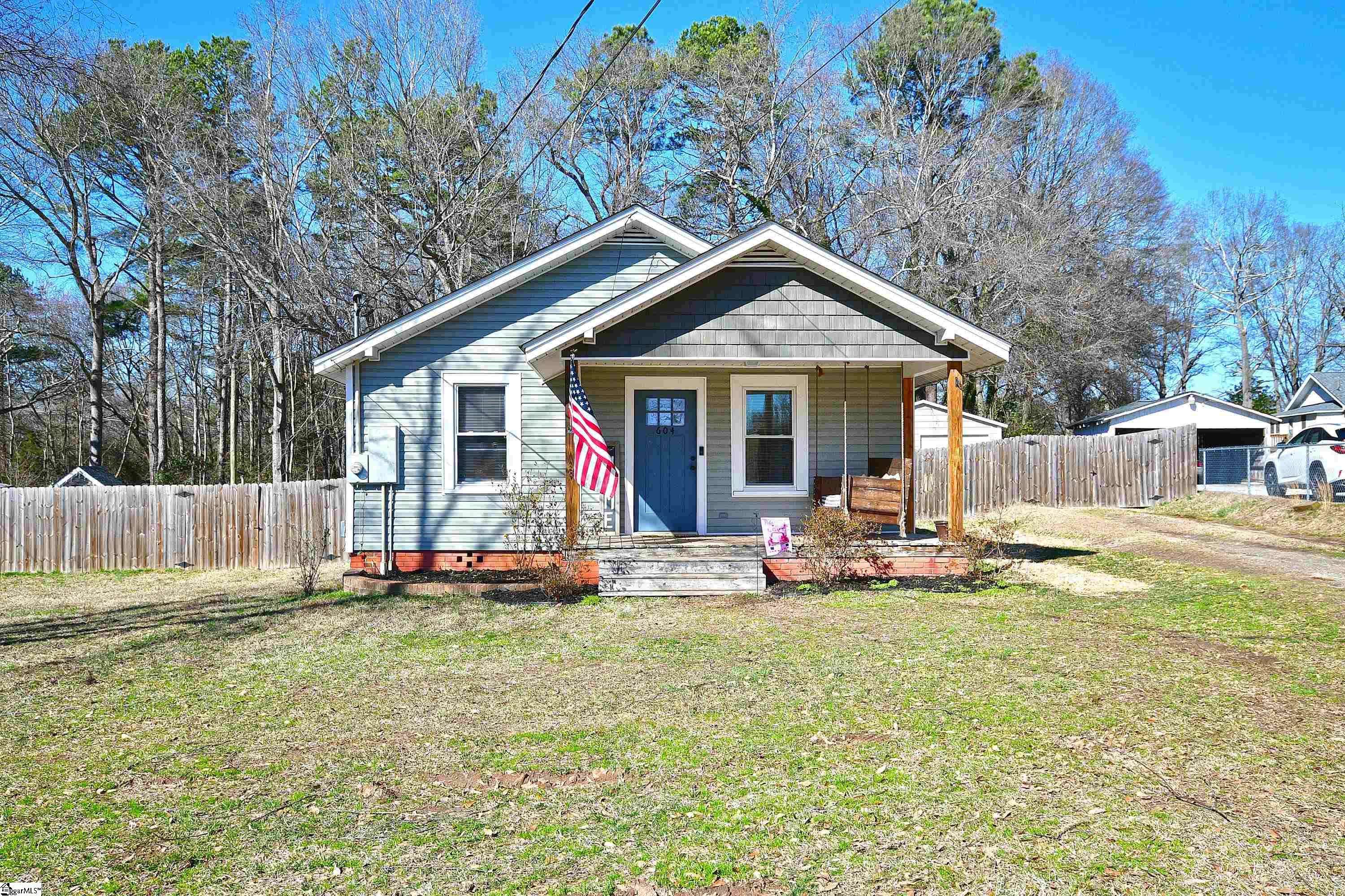 604 W 4th Avenue, Easley, SC 29640