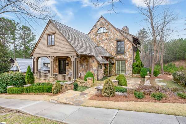 104 S Lawn Drive, Sunset, SC 29685