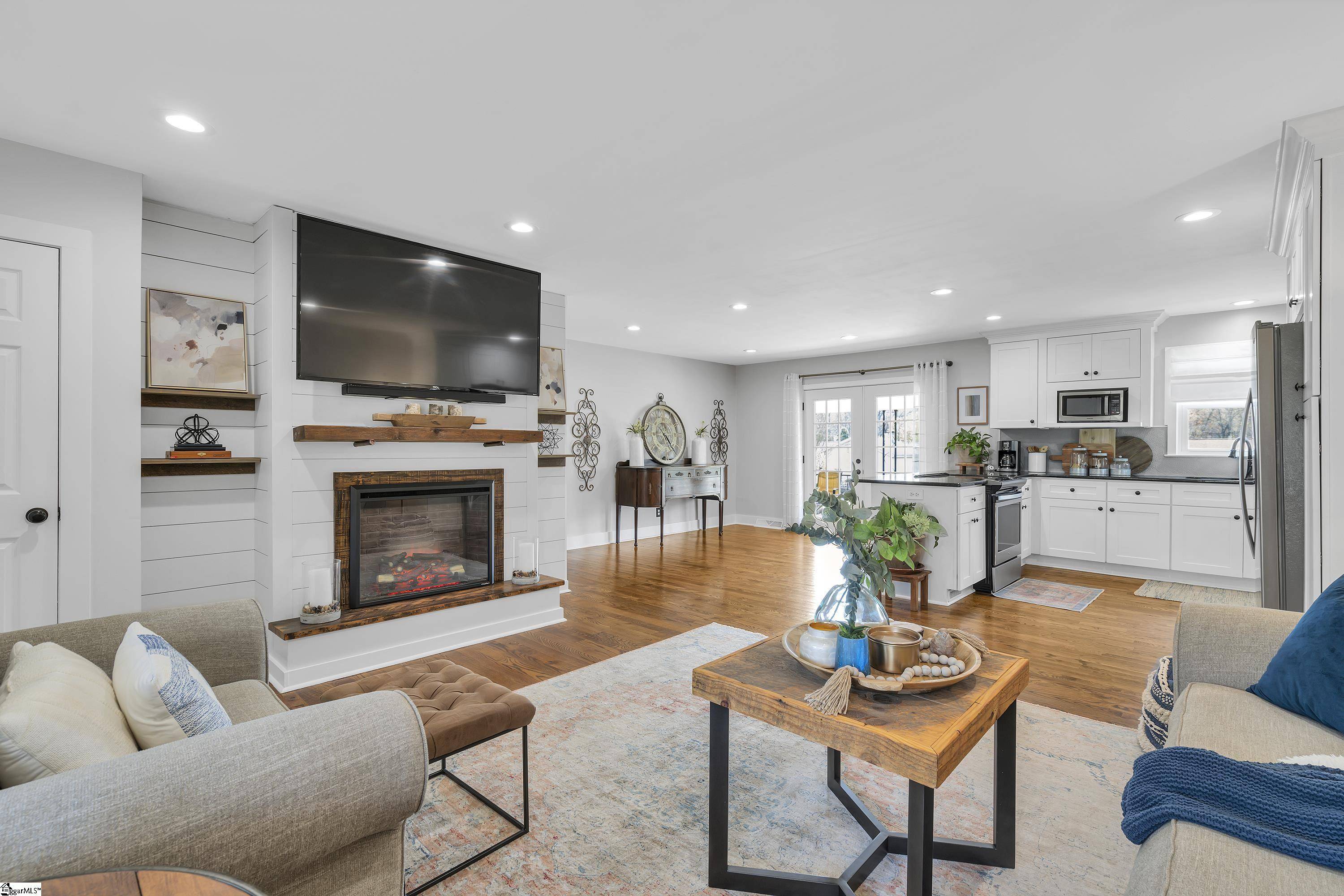 Taylors, SC 29687,28 Amy Lane