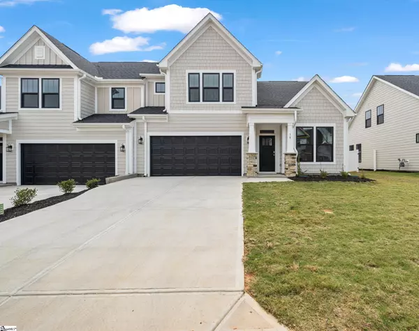 38 Carriage Run Drive, Simpsonville, SC 29681