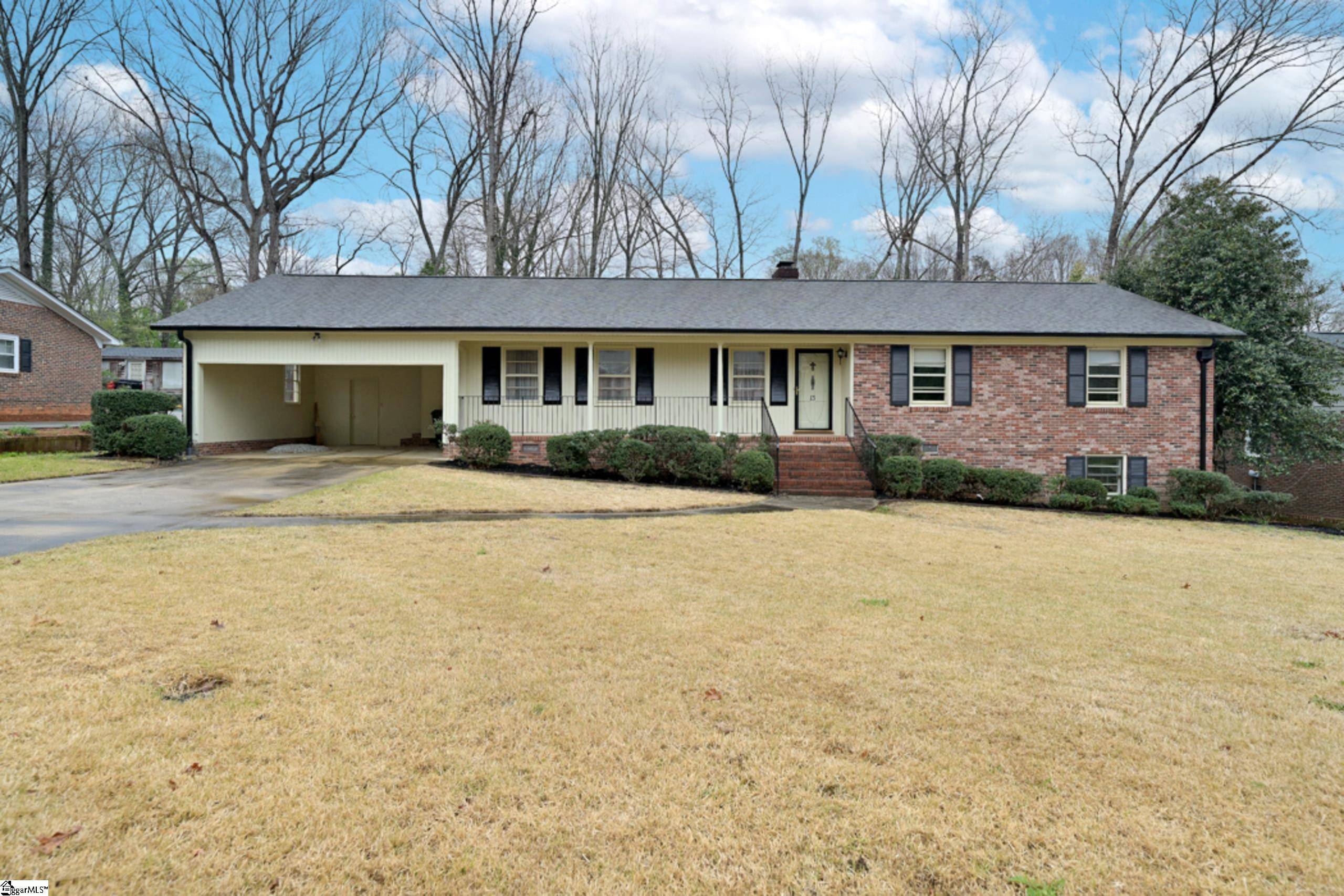 13 Wayne Drive, Taylors, SC 29687