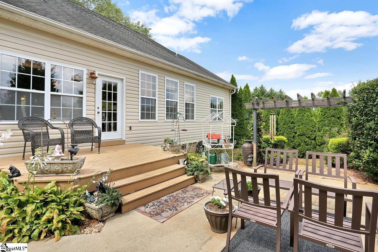Taylors, SC 29687,4304 N Blue Ridge Drive