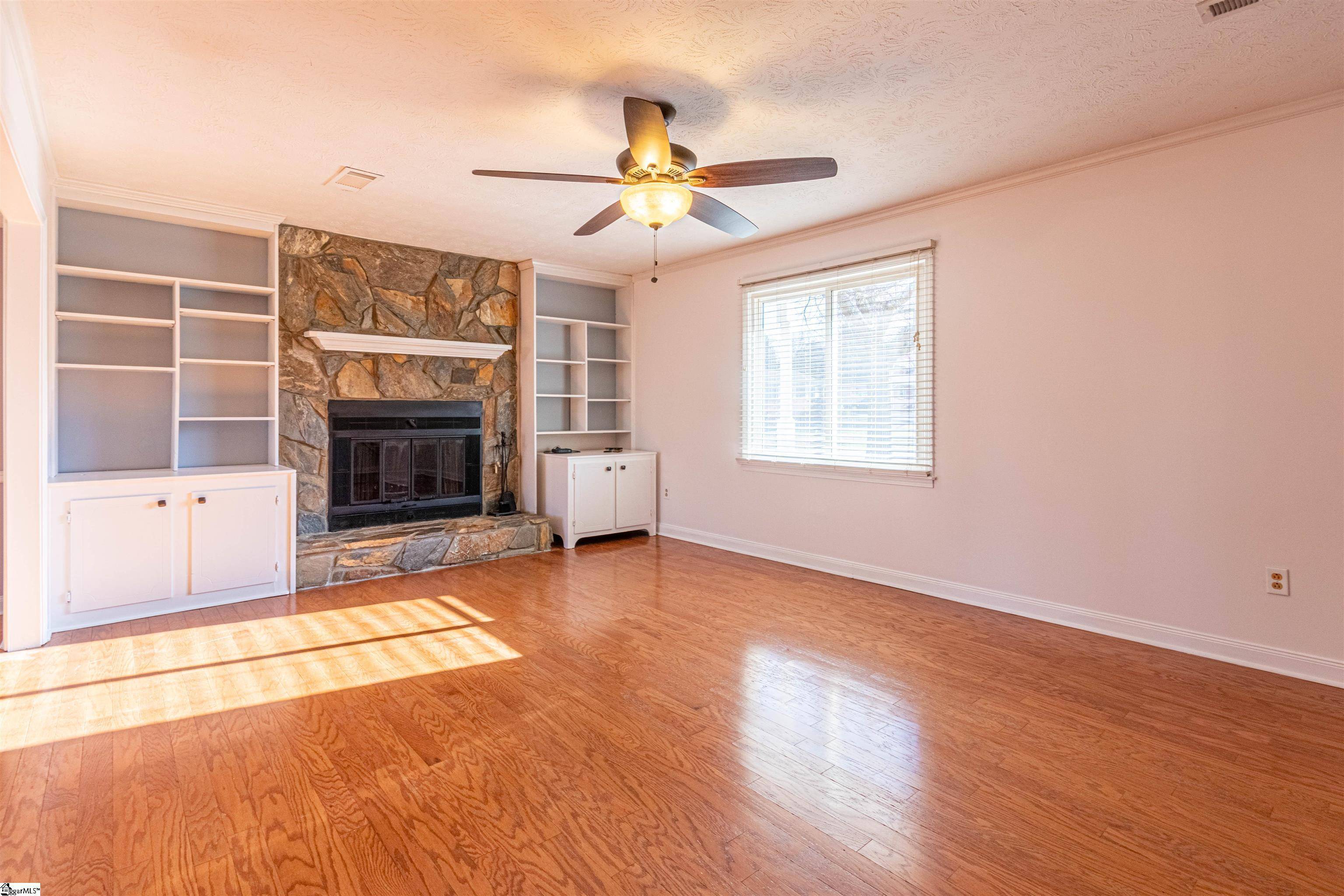 Mauldin, SC 29662,2 BROOKS Road