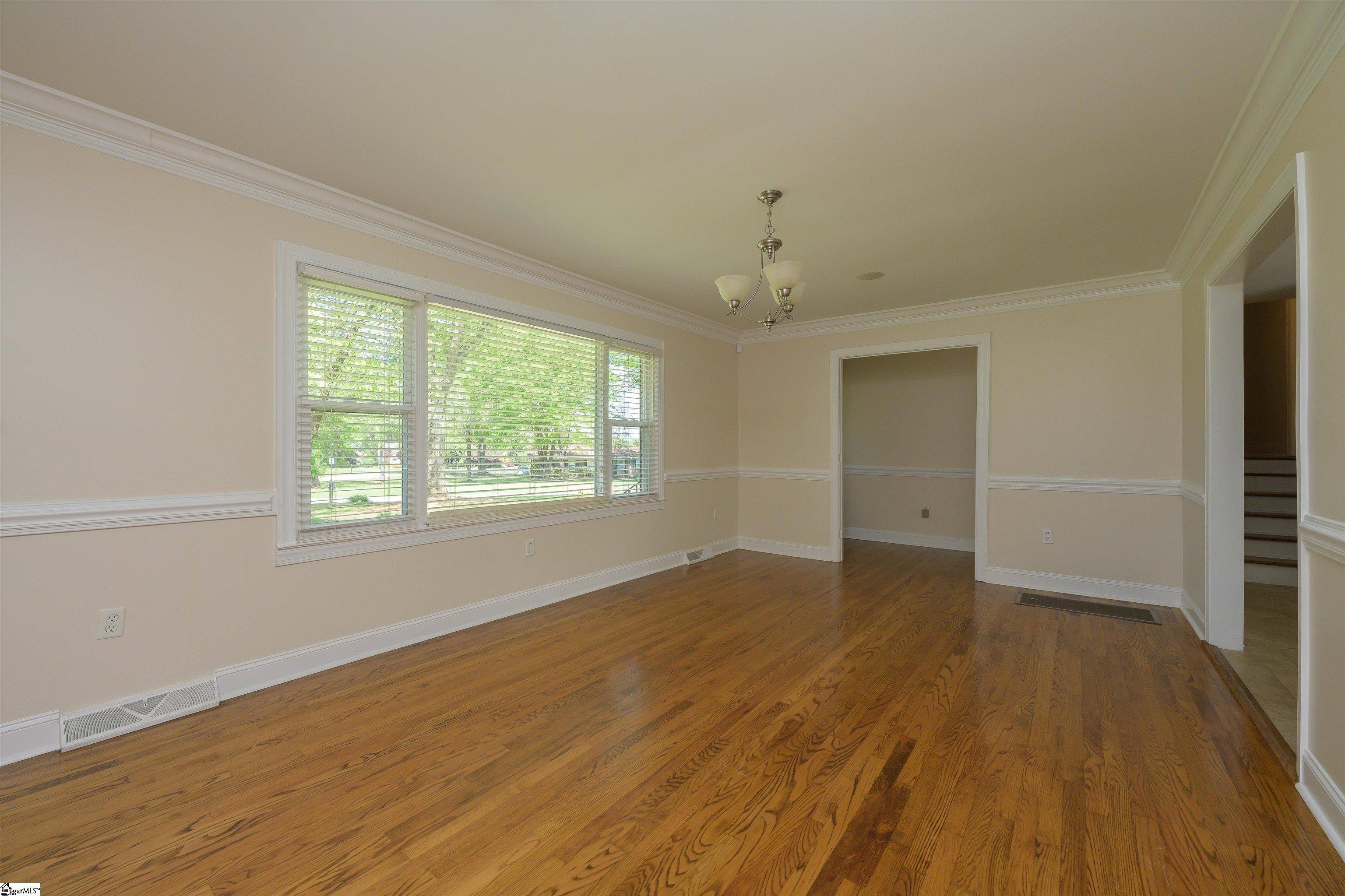 Mauldin, SC 29662,300 Hickory Lane
