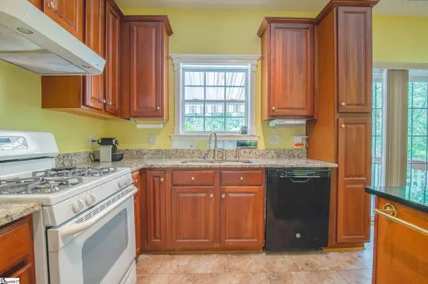 Simpsonville, SC 29680,512 Goatsbeard Court