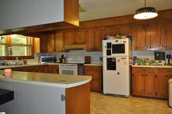 Pauline, SC 29374,305 Shands Road