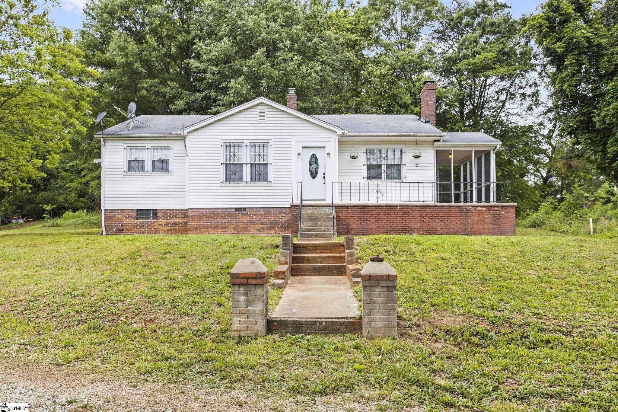 140 Lincoln Road, Taylors, SC 29687