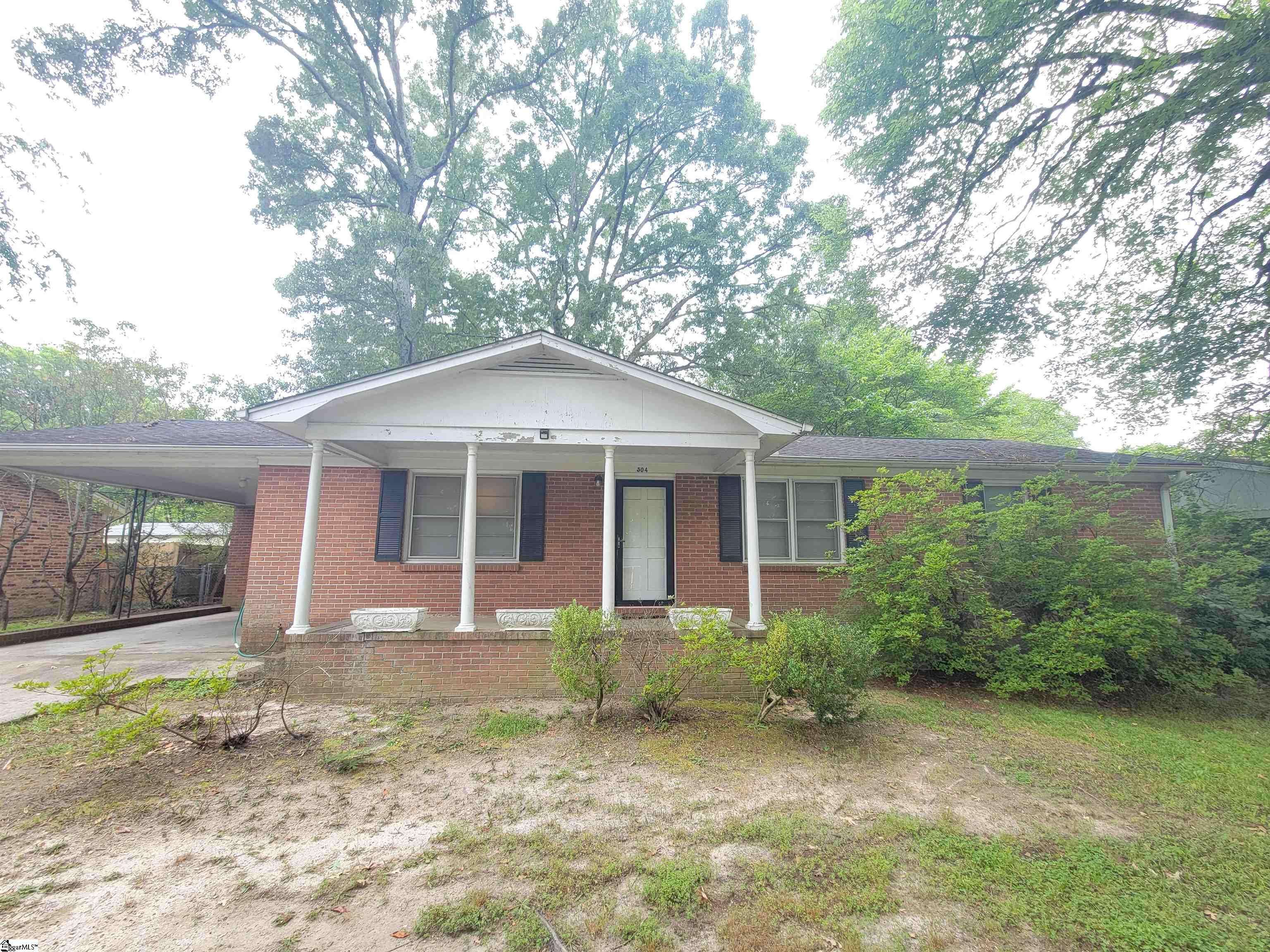 504 Strange Road, Taylors, SC 29687