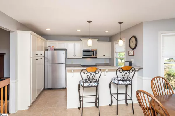 Easley, SC 29642,207 Huntington Road