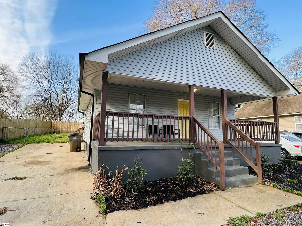 Greenville, SC 29609,221 Church Street