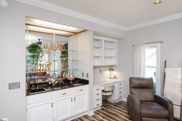 Simpsonville, SC 29681,206 Chestnut Oaks Circle