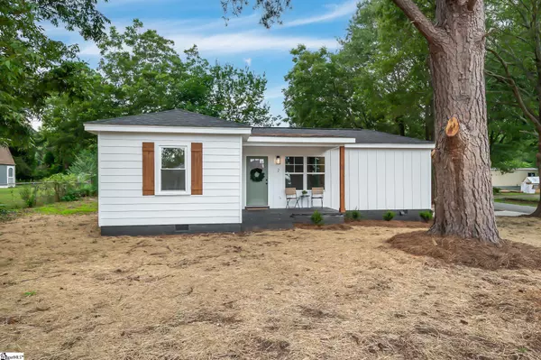 2 Maxie Circle, Fountain Inn, SC 29644