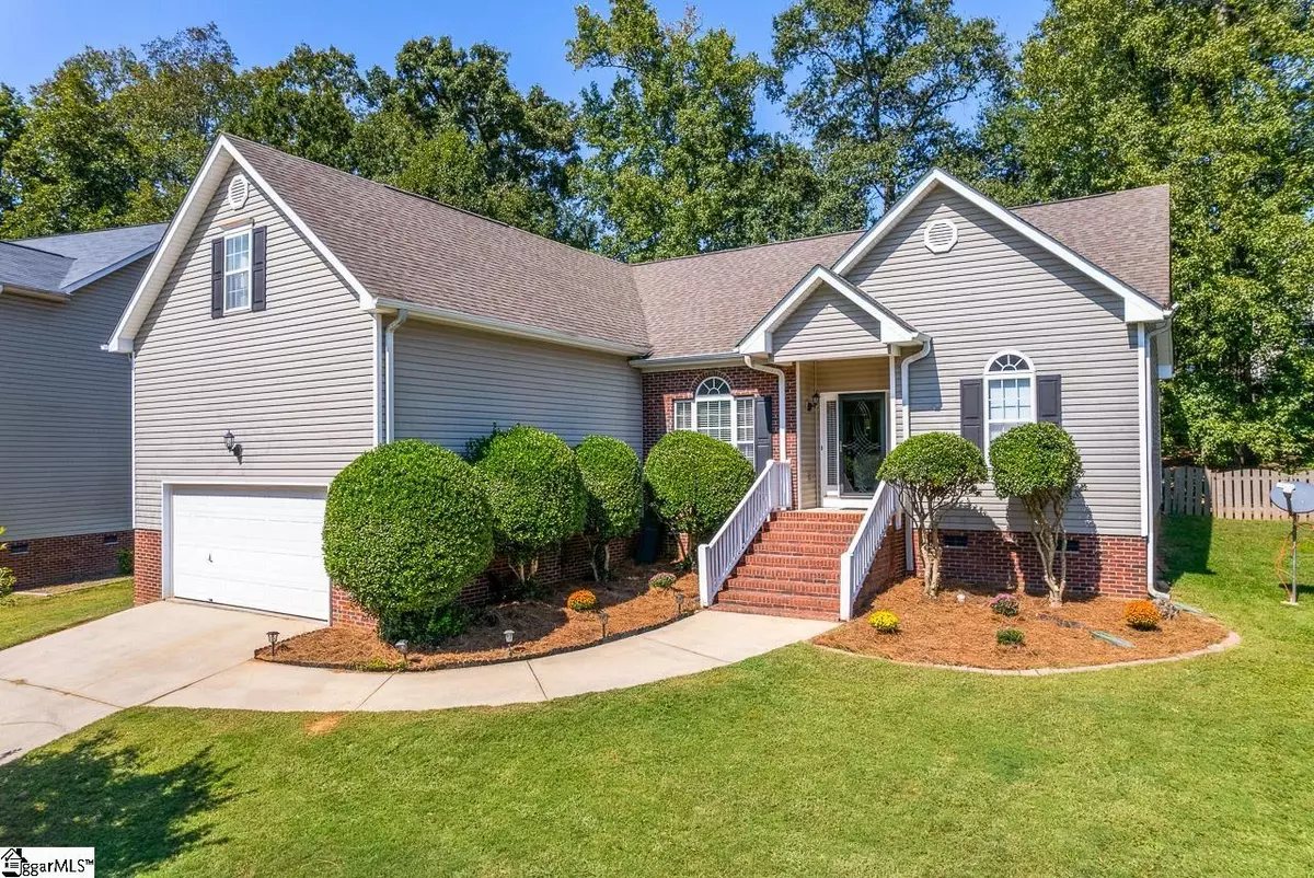 Simpsonville, SC 29680,4 Bittercrest Court