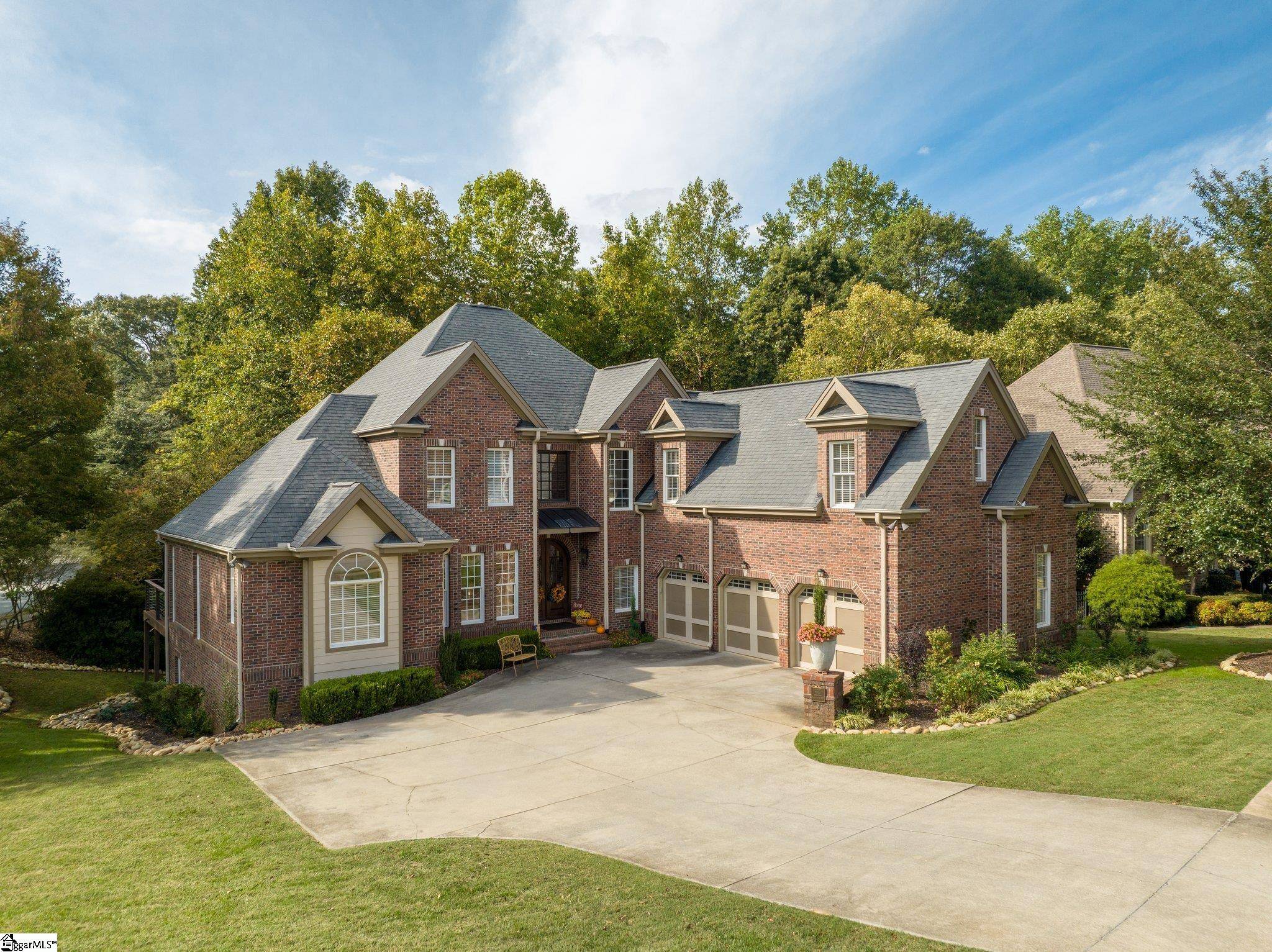 1 Knights Bridge Drive, Simpsonville, SC 29681