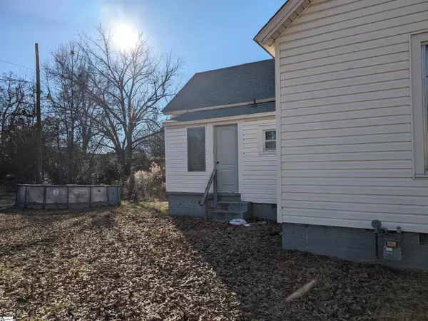 Clinton, SC 29325,101 Davis Street