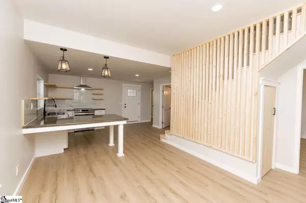 Greenville, SC 29605,433 4th Avenue