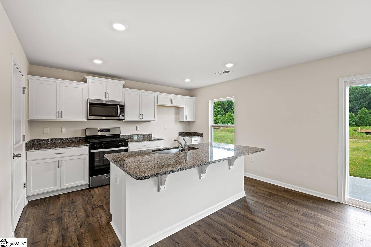 Moore, SC 29369,3041 Hickory Ridge Trail