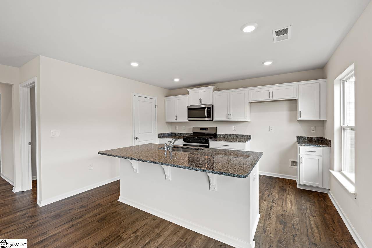 Moore, SC 29369,3041 Hickory Ridge Trail